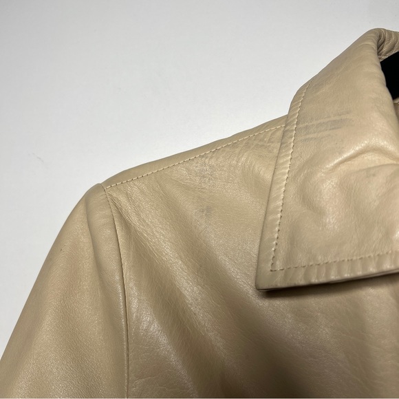 MNG. Size Small
Beige genuine 100% leather jacket 
Double front zipper closure - Picture 4 of 12
